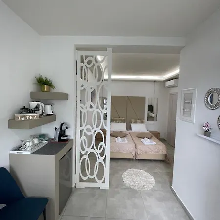 Sea View Apts & By Pachiplex Malia (Crete)