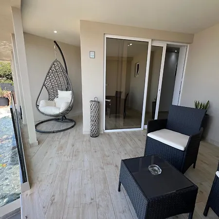 Sea View Apts & By Pachiplex