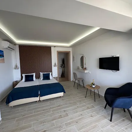 Sea View Apts & By Pachiplex * Malia (Crete)