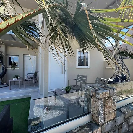 Sea View Apts & By Pachiplex Malia (Crete)